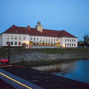  Gasthuis Restaurant Und Alberthafen